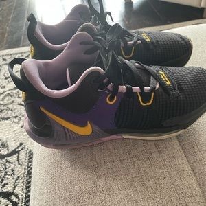 Nike LeBron Witness 7 Shoes